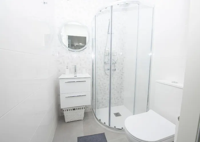 شقة O Tranvia فينيستيري